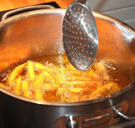 Deep-frying some chips