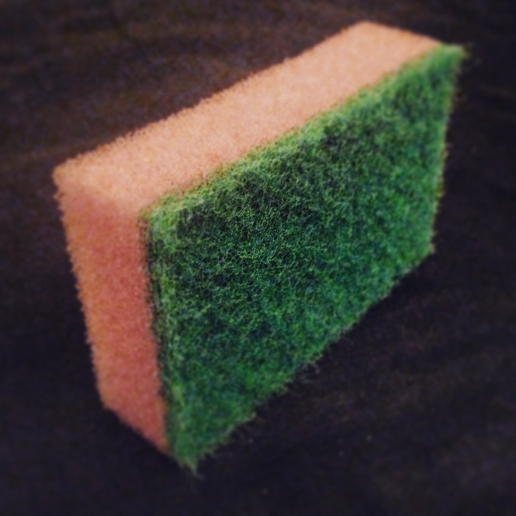How to use a kitchen scourer
